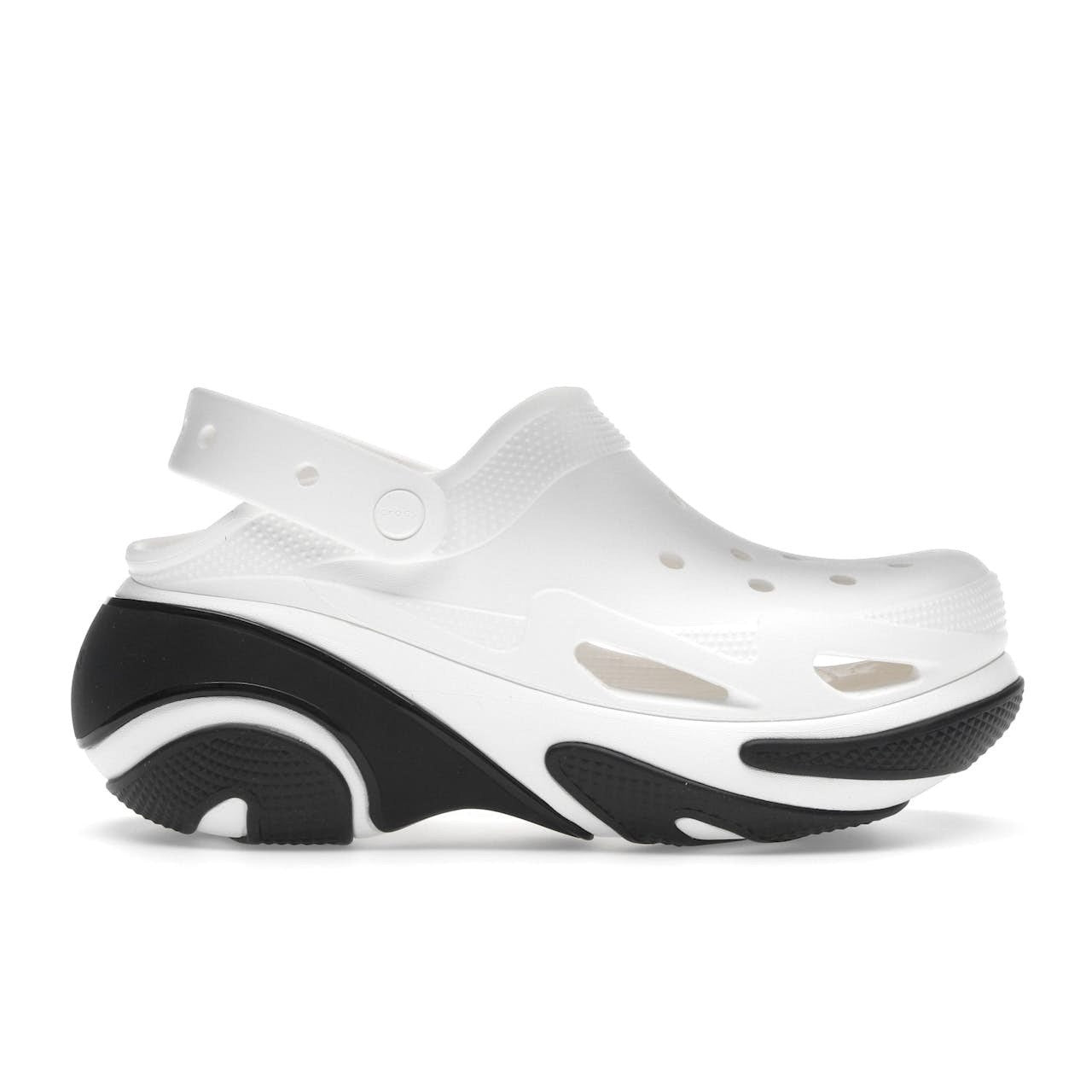 White Bubble Crush Crocs platform sandals for women’s size 10 and men’s size 8, featuring chunky design and slip-on style.