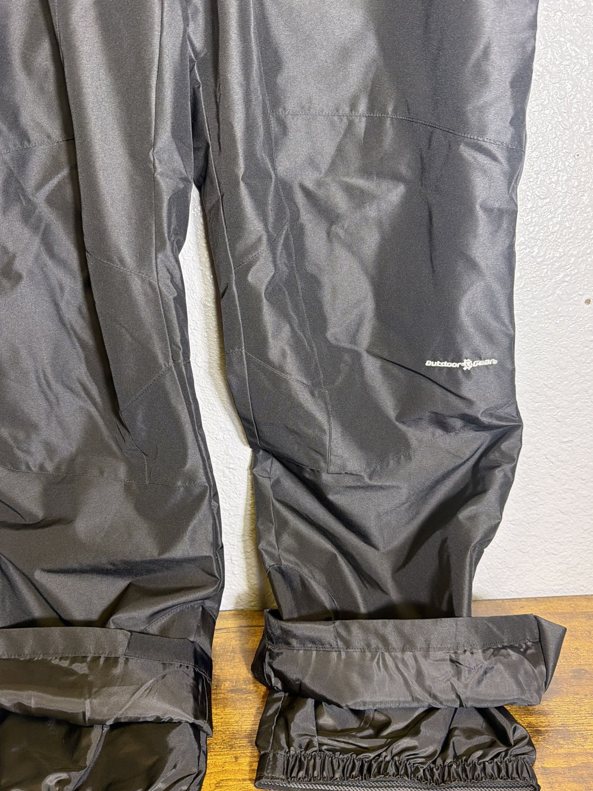 Outdoor Gear Men's Black Polar Snow Pants, insulated ski pants in size 2XL, designed for outdoor winter activities