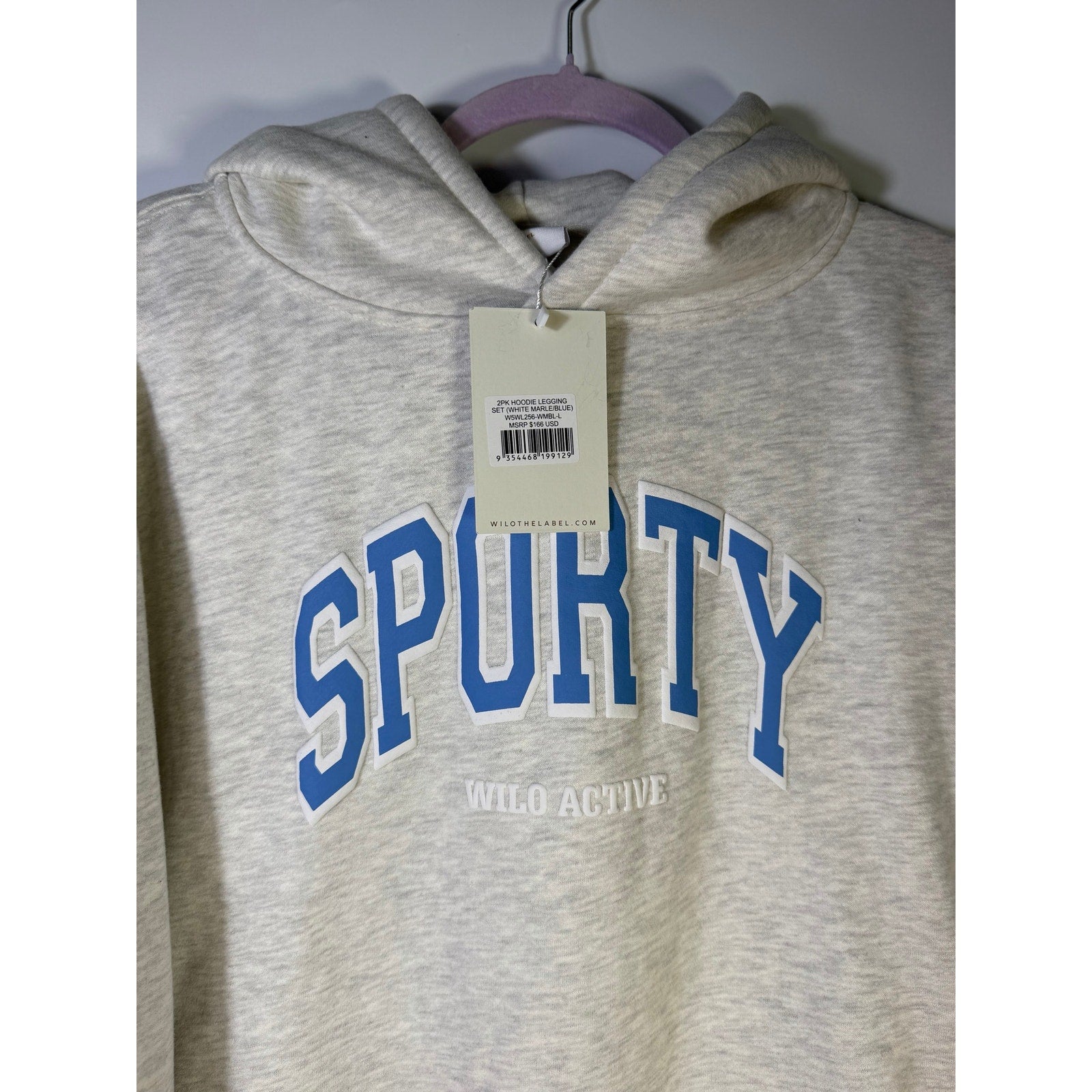 WILO Women’s 2-piece hoodie and shorts set in white marle blue, featuring a comfortable, casual outfit for women.
