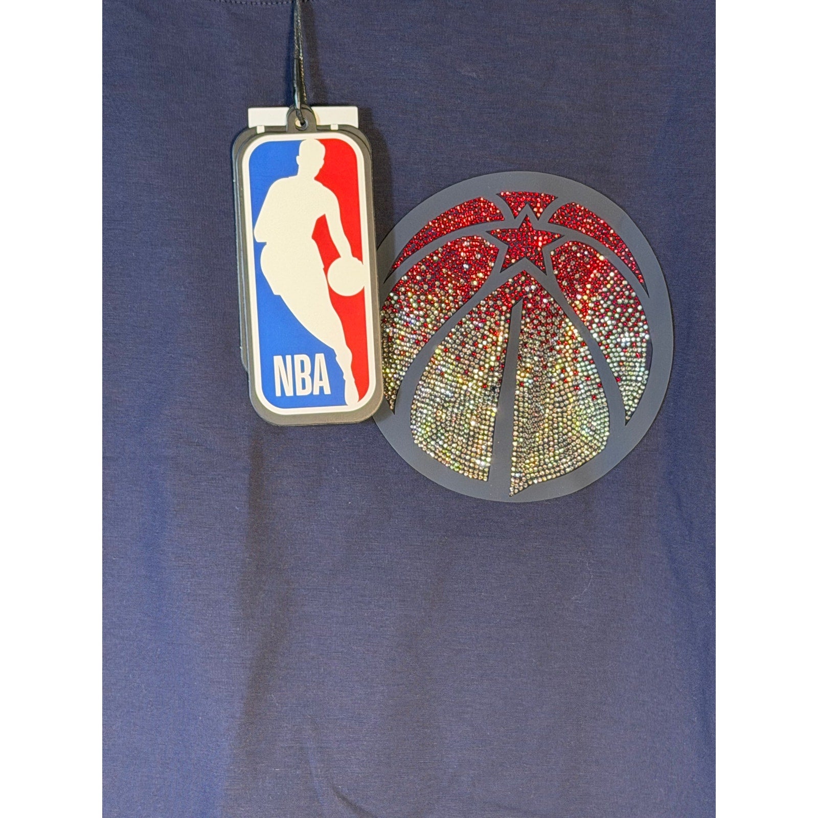 Women's XL Pro Standard Washington Wizards rhinestone logo crop T-shirt with team emblem and stylish design.