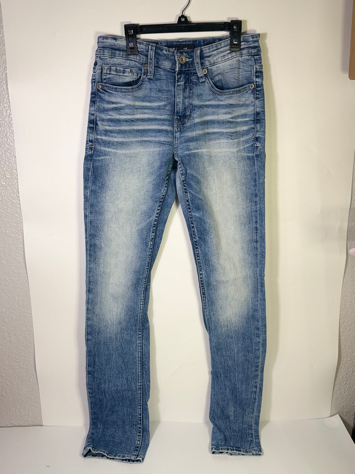 Light wash BKE Tyler men's straight leg jeans in size 29x34, displayed folded with front pockets and belt loops visible.