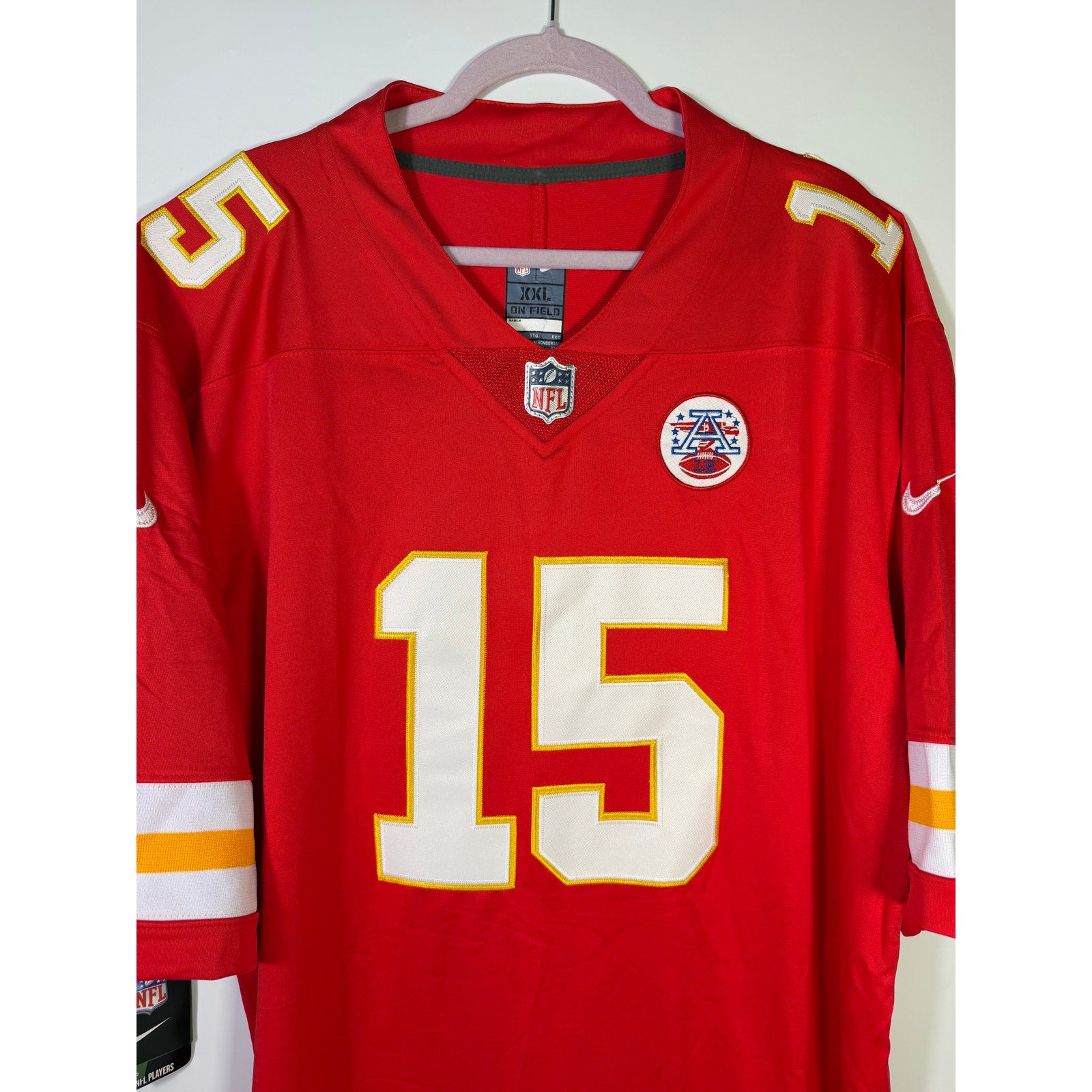 Nike NFL Kansas City Chiefs Patrick Mahomes #15 men's on-field jersey in size XXL, featuring team logo and player name.