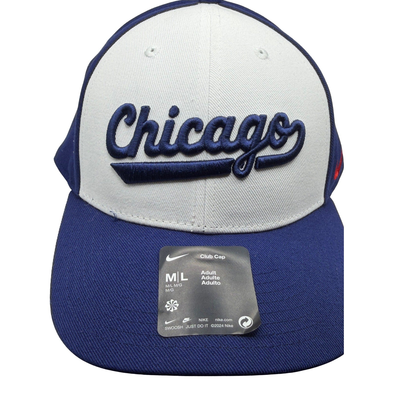 Nike Chicago Cubs MLB Club Cap in white and navy, adult M/L size, stylish baseball hat with team logo.
