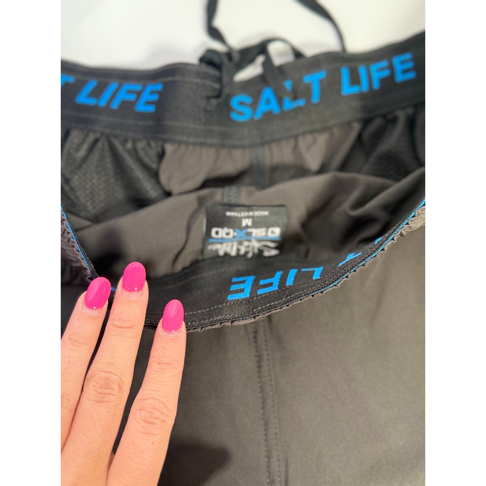 Black Salt Life Breaker Performance Hybrid Shorts for men, medium size, featuring a comfortable fit and sporty design.