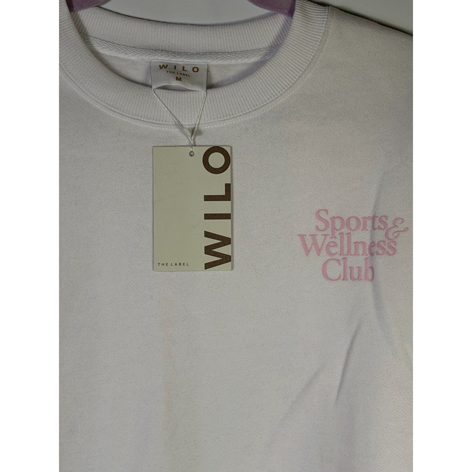 WILO The Label Sports & Wellness Club crewneck sweatshirt in white with pink accents, medium size, featuring a casual fit.