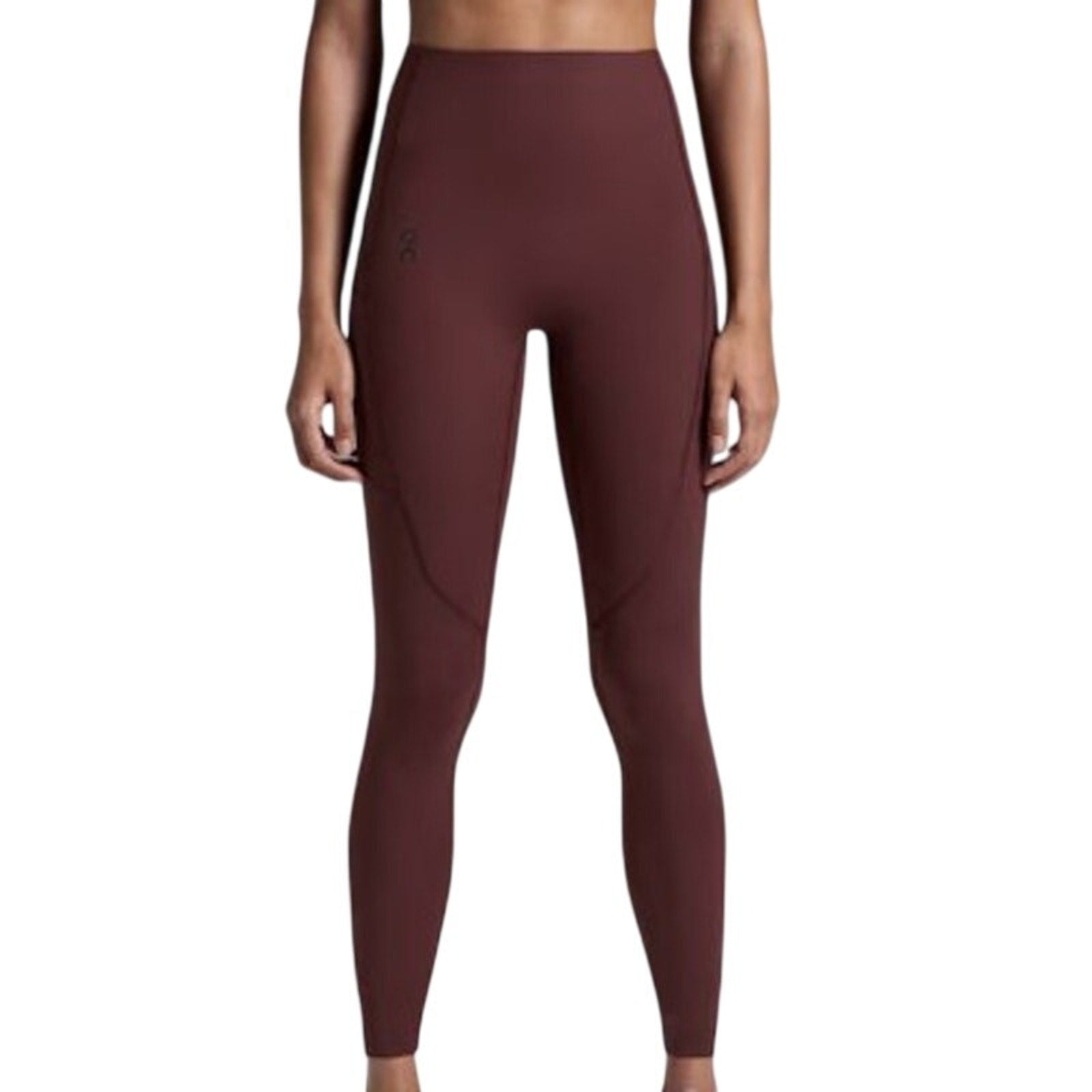 On Cloud women's Movement tights in mulberry color, XS long leggings, featuring sleek fabric and comfortable fit.