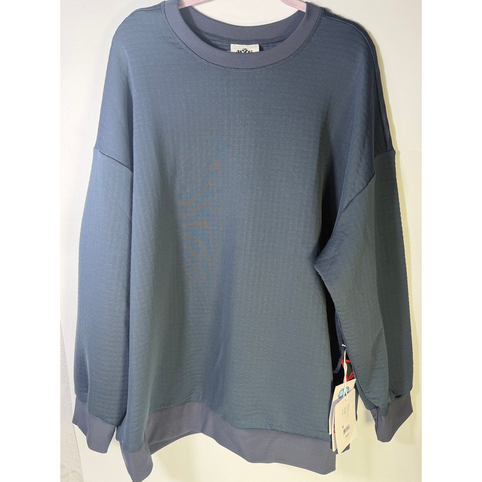 Obermeyer Explorer Tech Crew women's pullover sweatshirt in blue nights, size 2XL, with a cozy, casual fit and sporty design.
