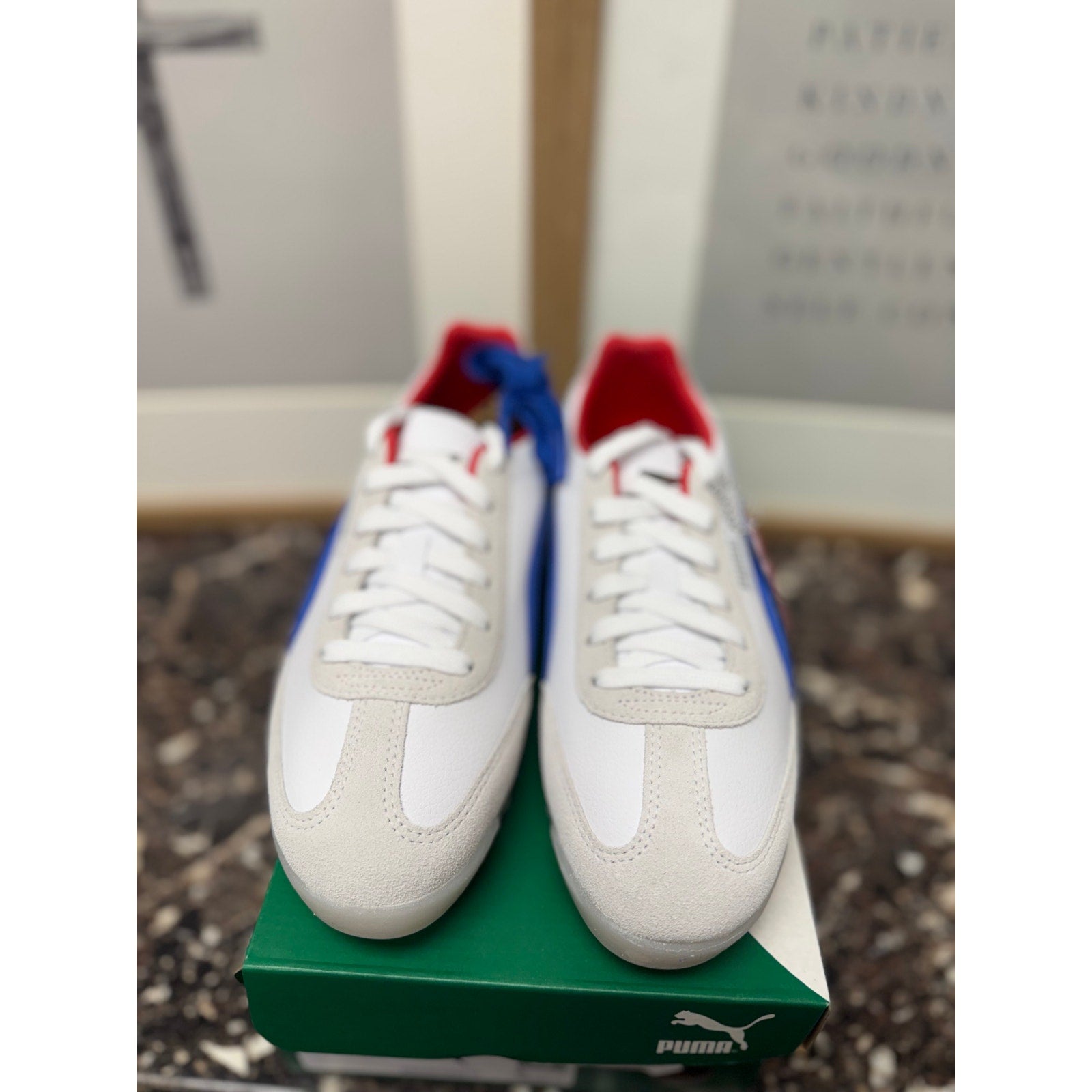 PUMA Arizona Club Flagship WNS "Las Vegas" limited edition women's sneakers in size 8, featuring bold design and Puma branding.