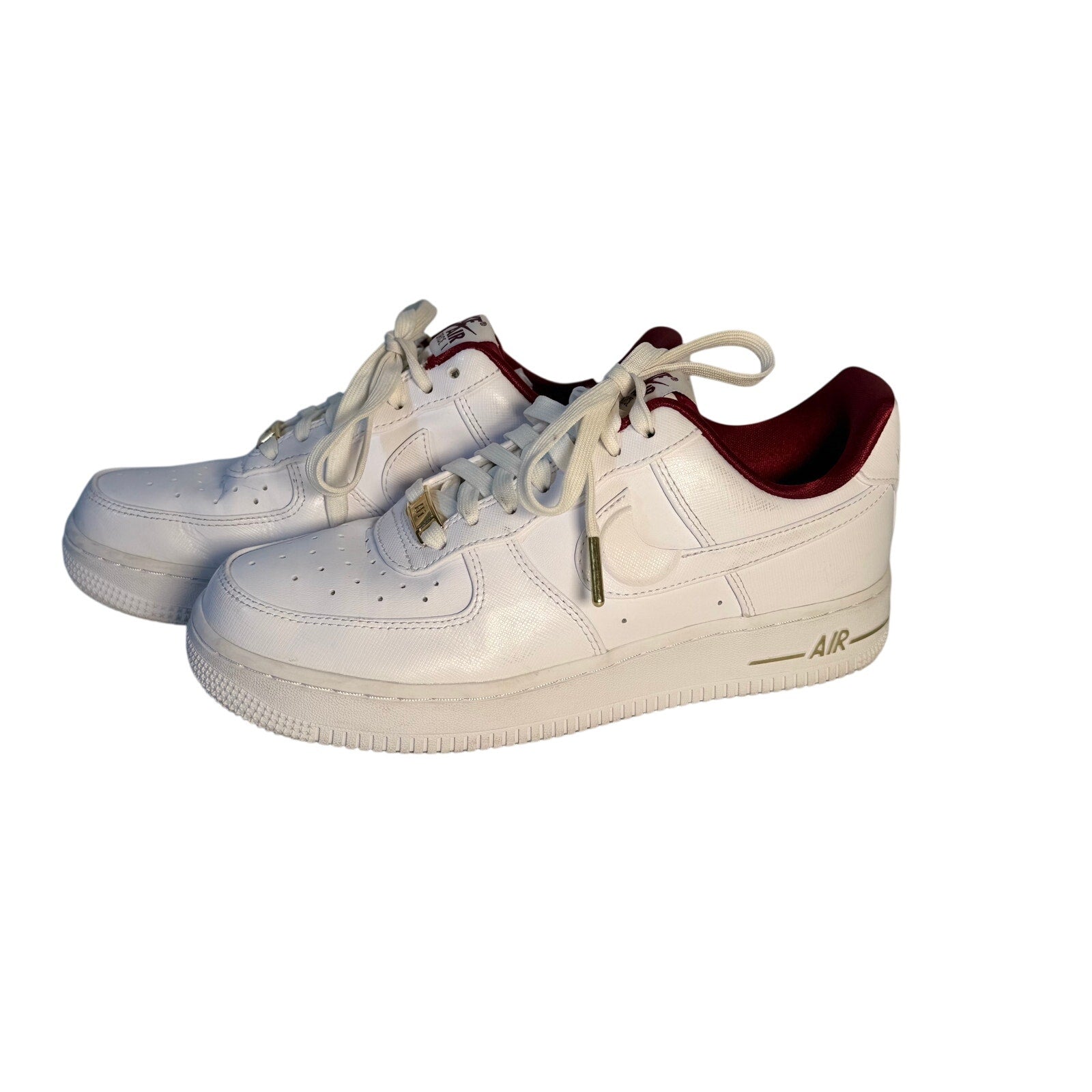 Nike Air Force 1 '07 LV8 white and team red men's sneakers, size 7, featuring classic design and durable leather construction.