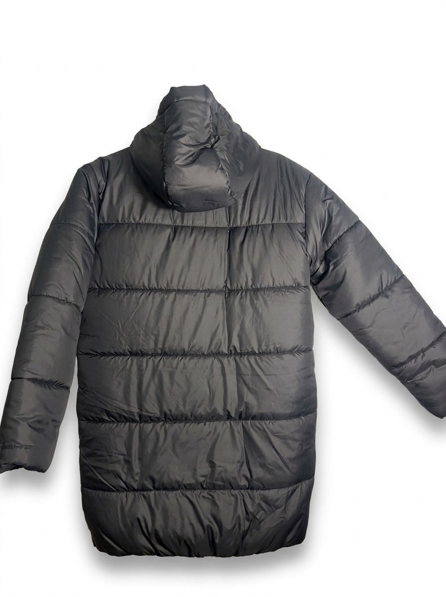 Nike Sportswear Classic Puffer Therma-FIT long hooded parka in black, women's XS jacket with quilted design and front zipper.