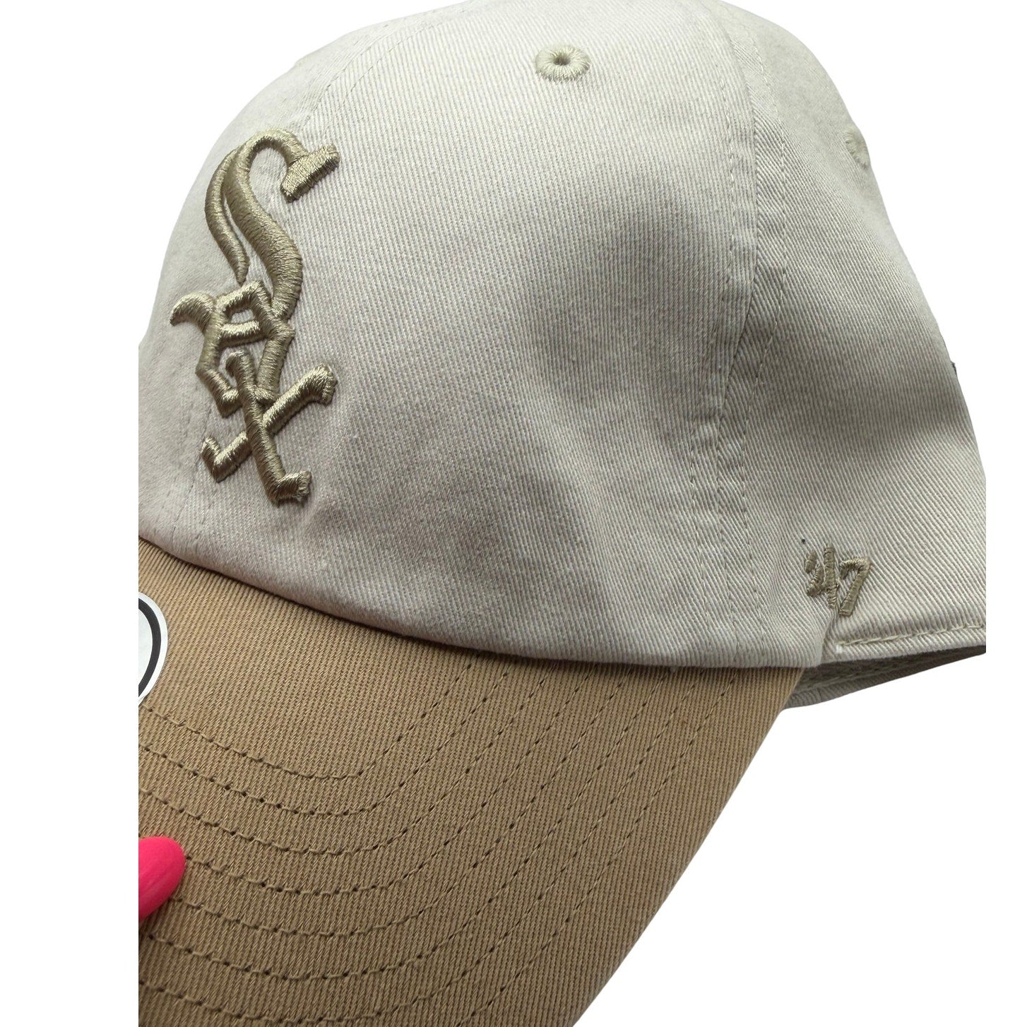 ’47 Chicago White Sox Clean Up adjustable hat in bone tan color, featuring team logo and MLB branding.
