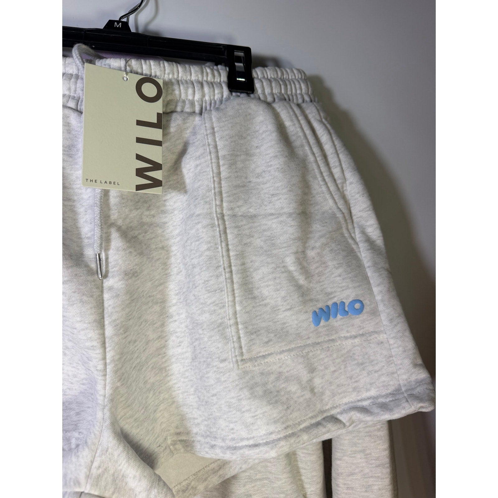 WILO Women's 2-piece hoodie and shorts set in white marle blue, casual outfit with hoodie and matching shorts, L size.