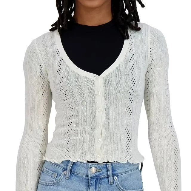 Light blue Aeropostale cropped scalloped sweatshirt with long sleeves and scalloped hem, casual and stylish for everyday wear.