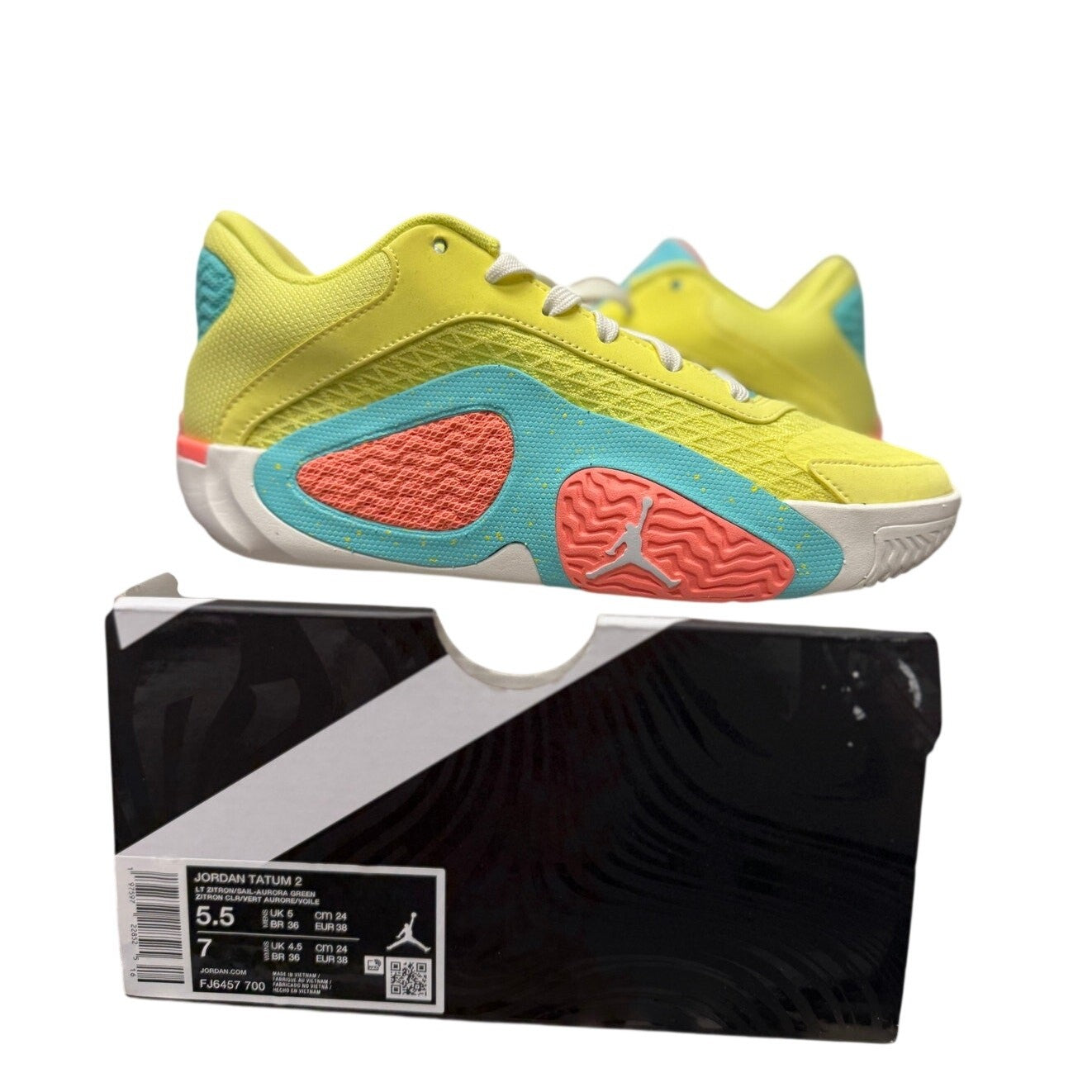 Jordan Tatum 2 "Lemonade" basketball shoes in light citron color, men's size 5.5, women's size 7, featuring a sleek design.