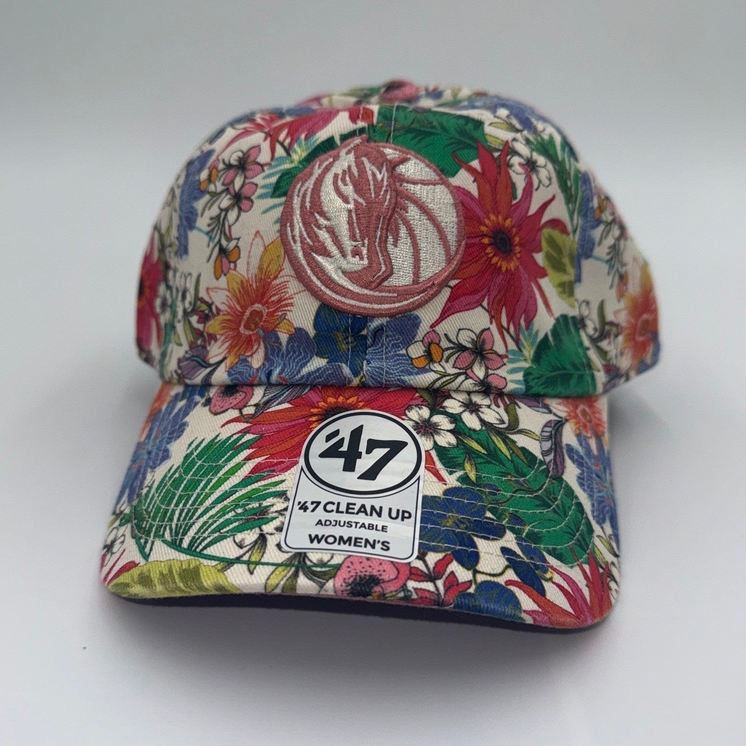 ‘47 Brand Dallas Mavericks women's floral adjustable hat with team logo and floral design, NBA cap for women.