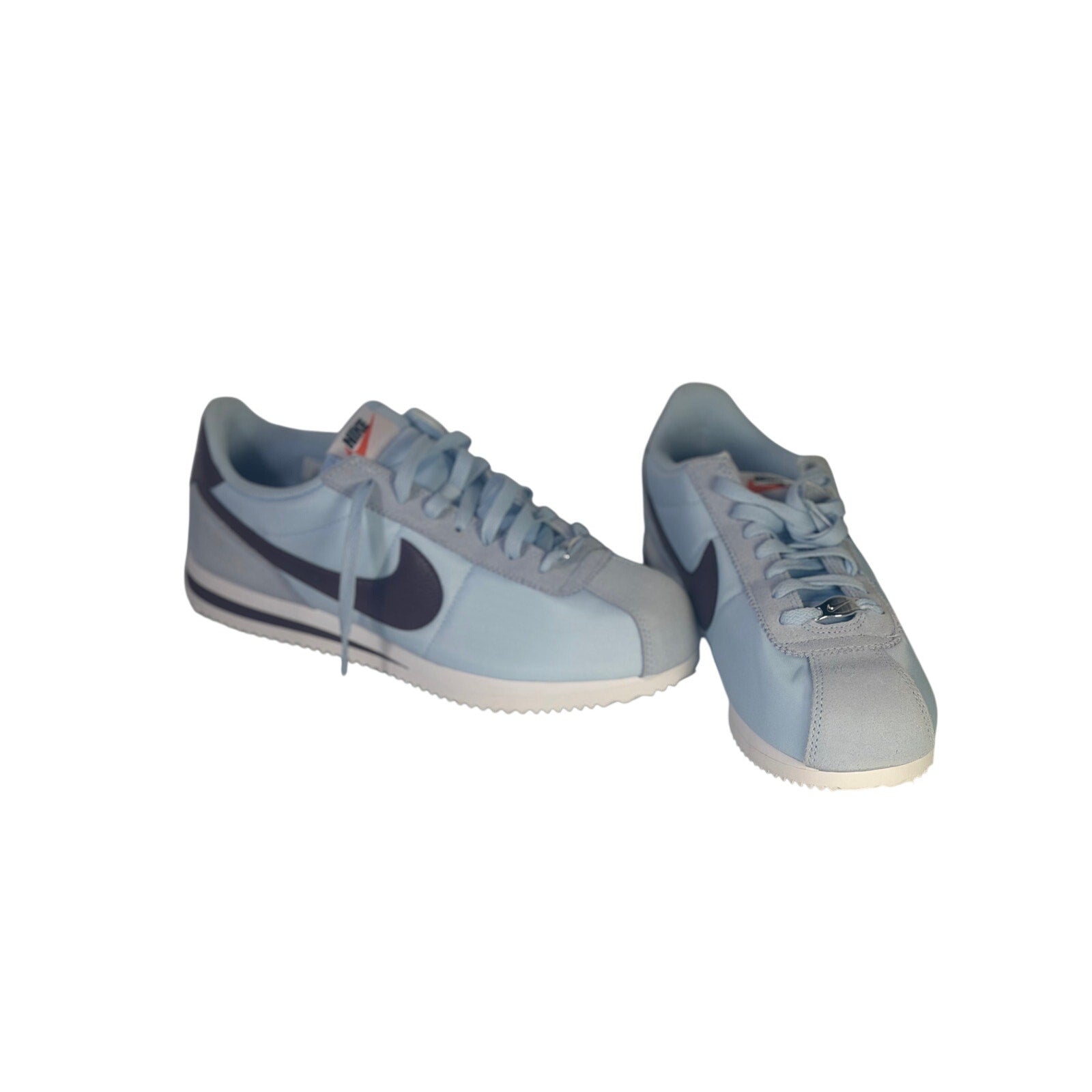 Nike Classic Cortez nylon men's sneakers in light blue and burgundy, size 8.5, with a sleek design and athletic style.