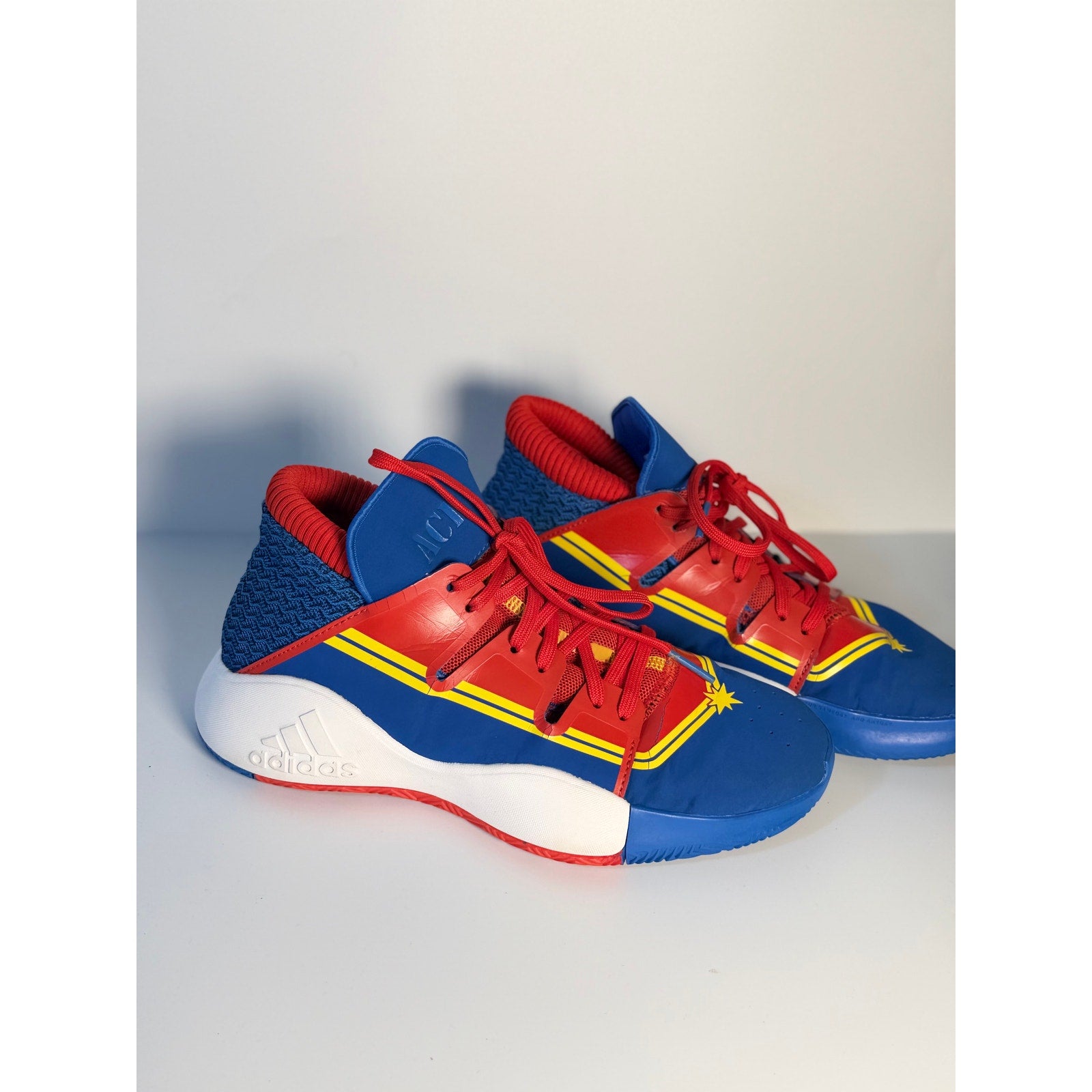 Adidas Exhibit A Captain Marvel basketball shoes in blue and red for men, US size 7, featuring Nike logo and sporty design.