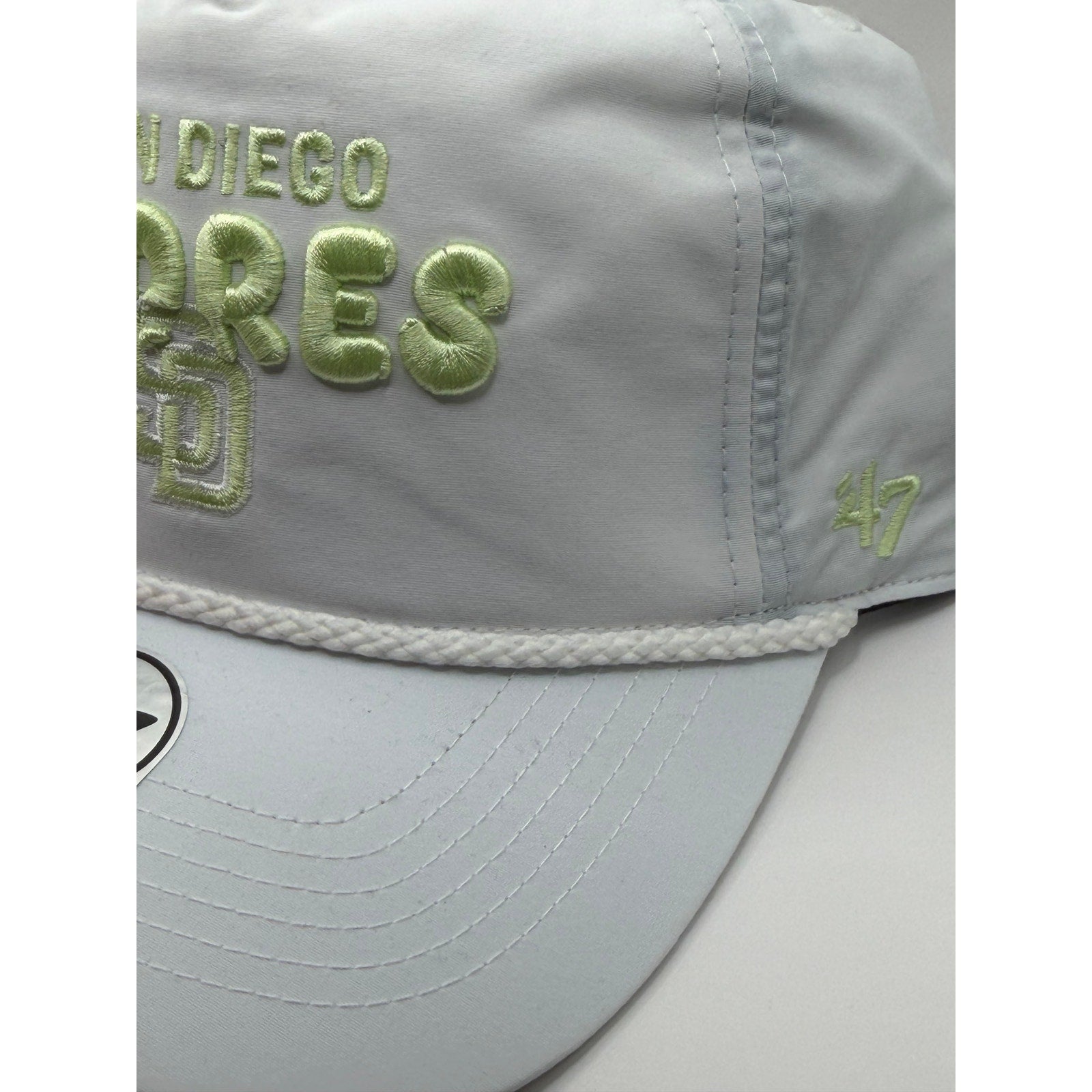 San Diego Padres MLB ’47 Hitch adjustable snapback hat in gray and green, featuring team logo and structured brim.