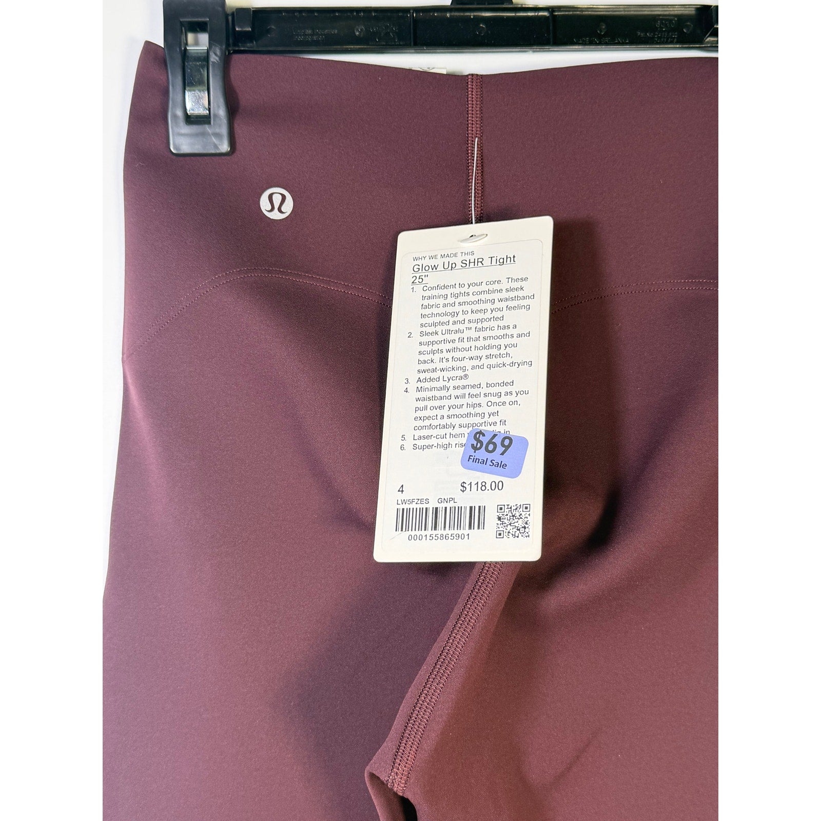 Lululemon Glow Up SHR Tight 25-inch women's leggings in size 4, featuring a sleek fit and athletic design.