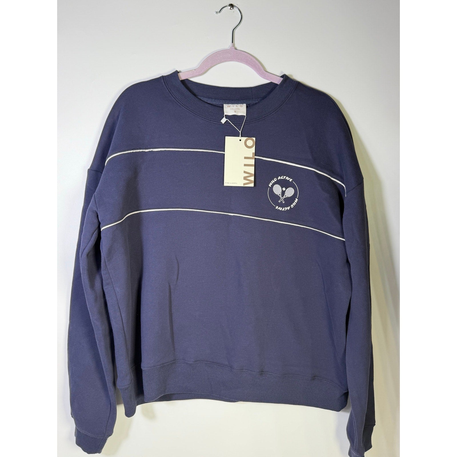 Wilo Women’s navy 2-piece sweatshirt and leggings set, size S, featuring comfortable fabric and casual style.