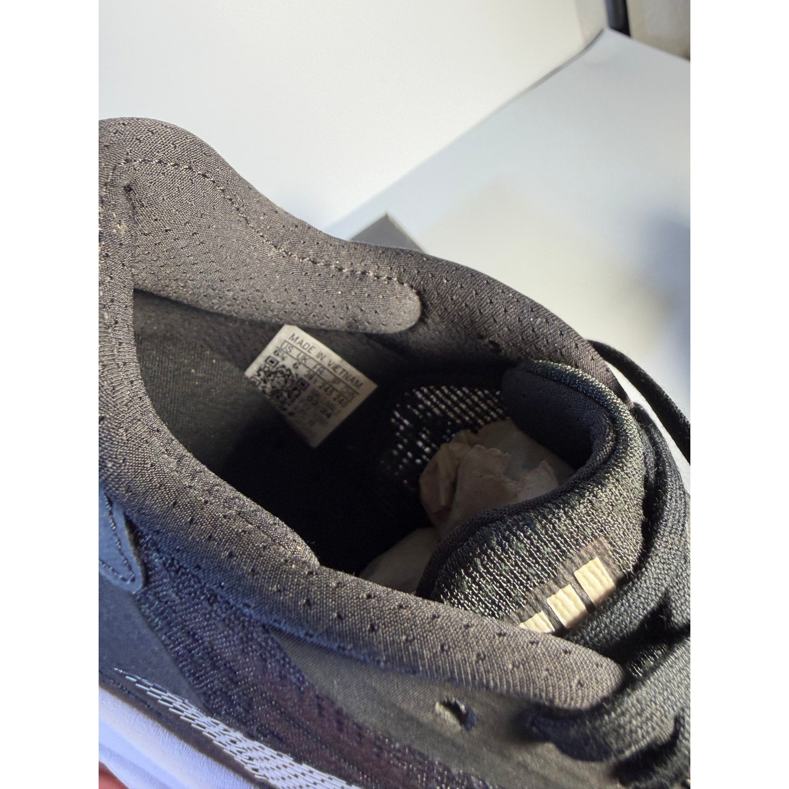 Adidas Adizero SL2 men's black and white athletic running shoes with Lightstrike cushioning, size 6.5, new in box.