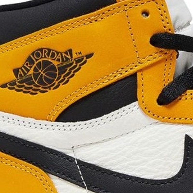 Nike Air Jordan 1 Retro High OG Yellow Ochre athletic shoes in grade school size 6Y, new in box, featuring yellow ochre colorway.