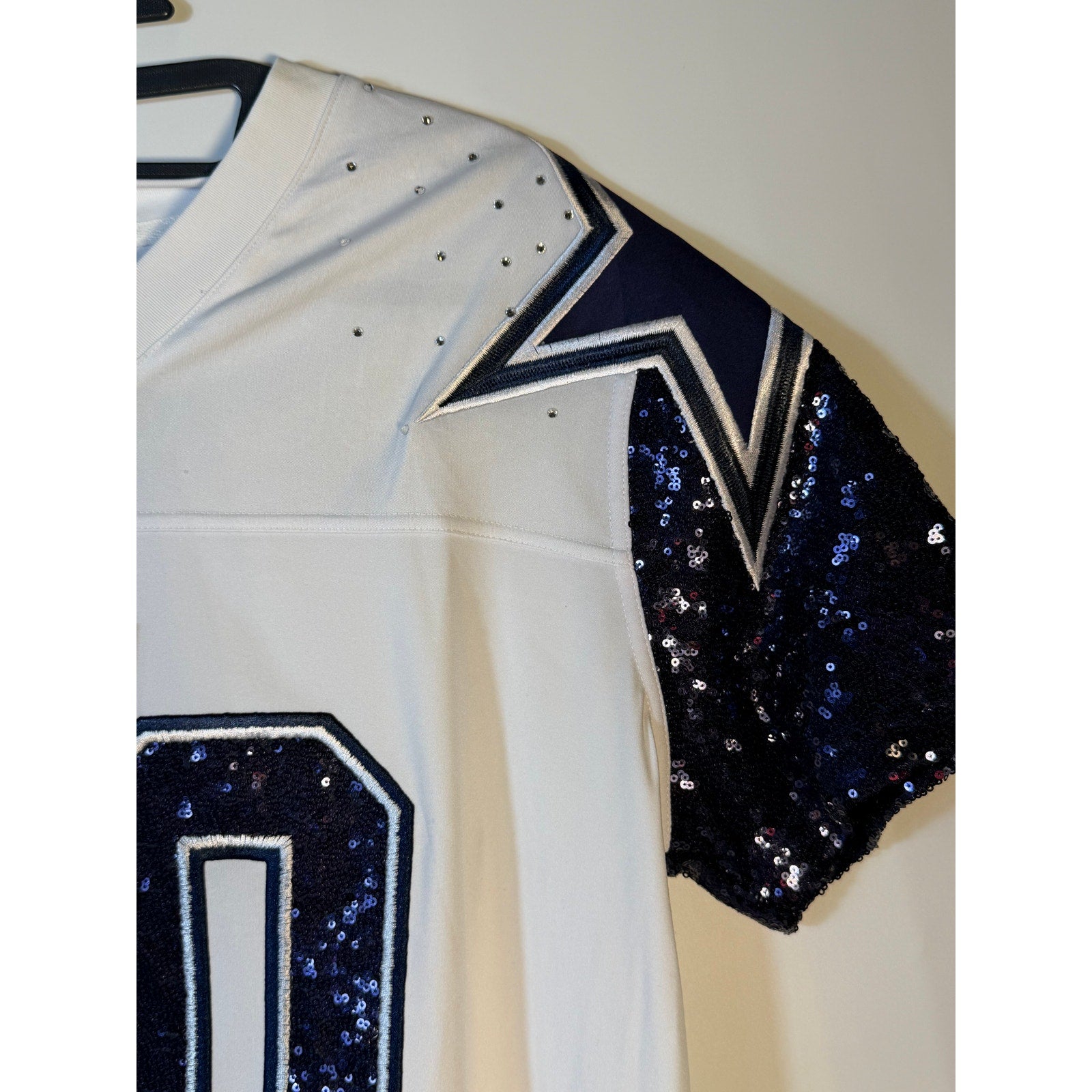 White Dallas Cowboys sequin jersey for women by Wear by Erin Andrews, featuring NFL team logo and large size.