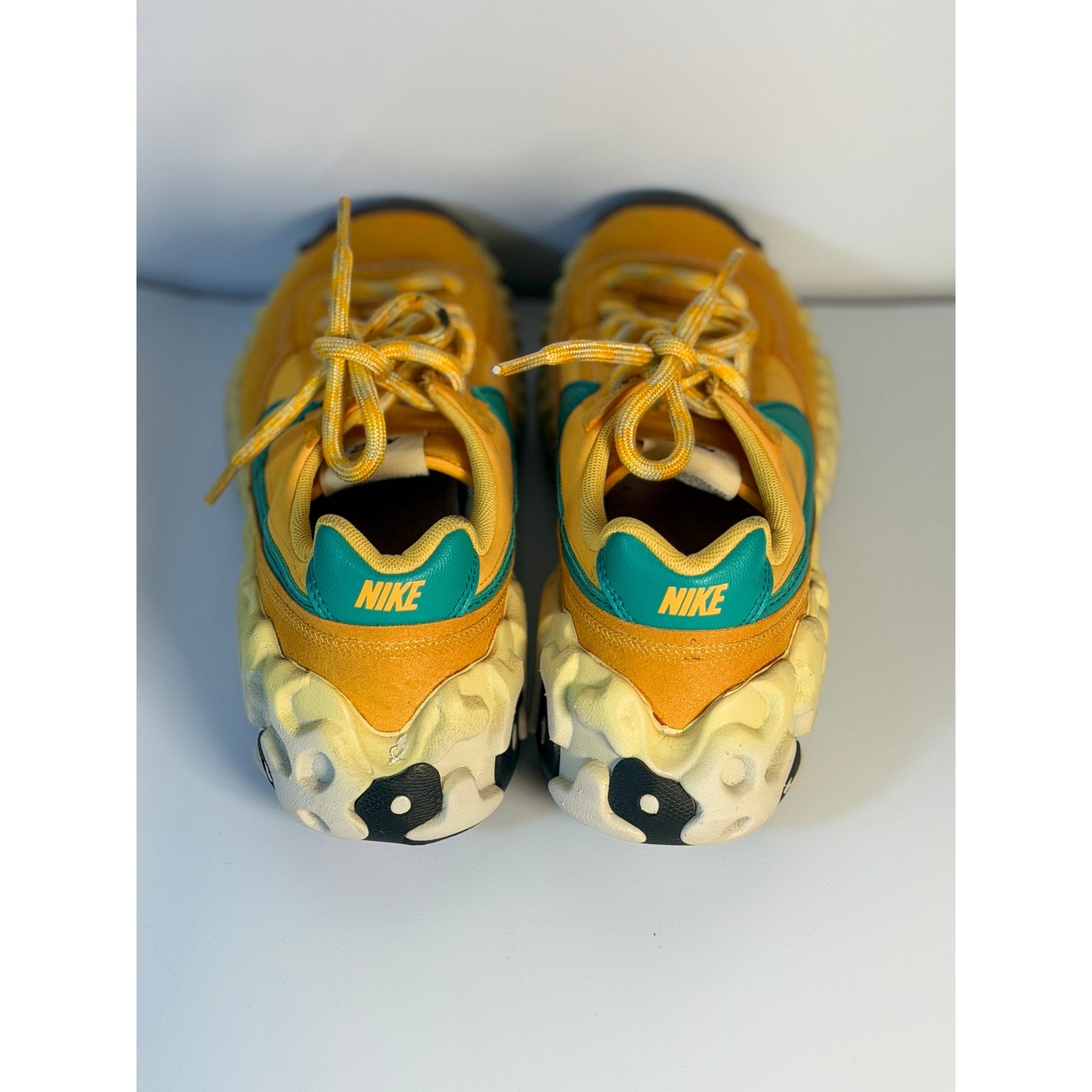 Nike OverBreak SP men's sneakers in Pollen Rise and Neptune Green with a sleek design and Nike branding.