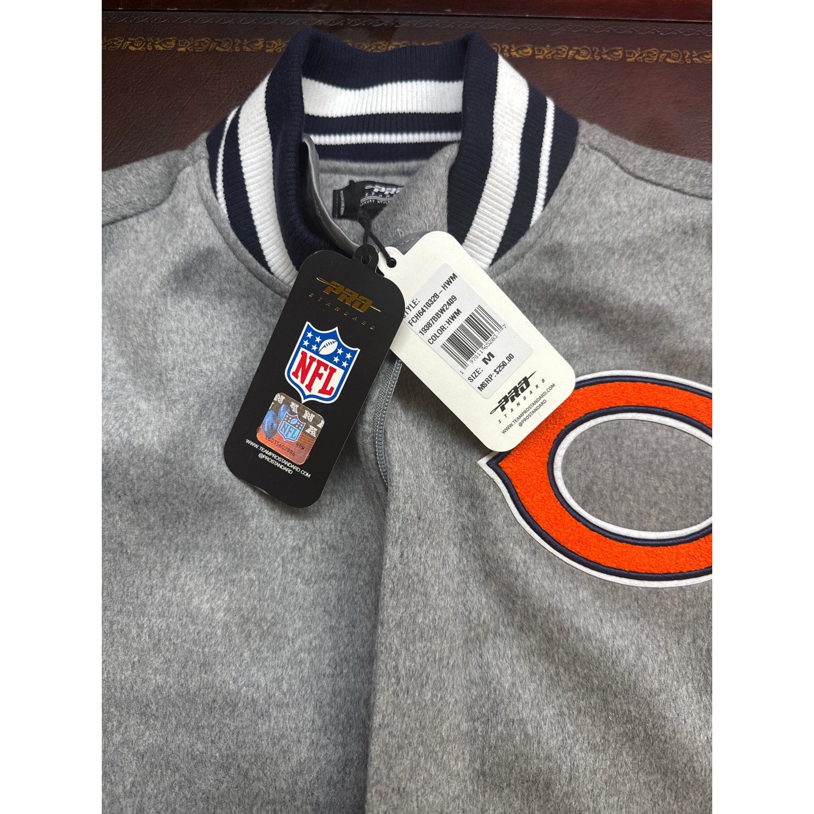 Pro Standard Luxury Athletic Collection - Chicago Bears Jacket M