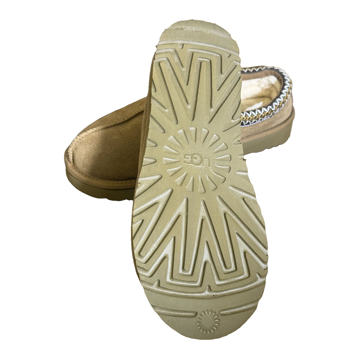 UGG Tasman Slippers 5955 in chestnut for women, size 9, new in box, featuring plush sheepskin lining and slip-on design.