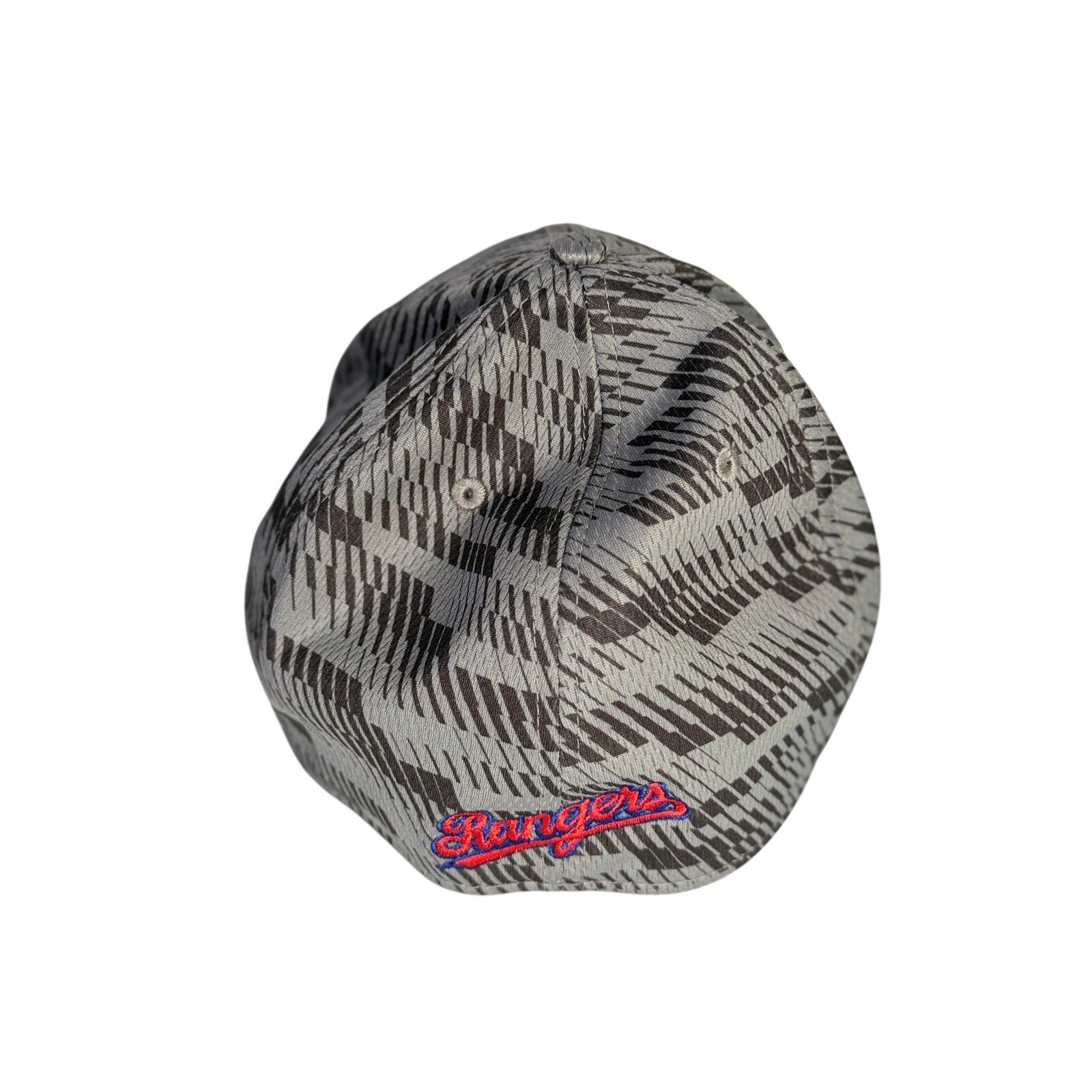 New Era Texas Rangers 39THIRTY gray camouflage flex fit hat in large/X-large size, MLB cap with curved brim and embroidered logo.