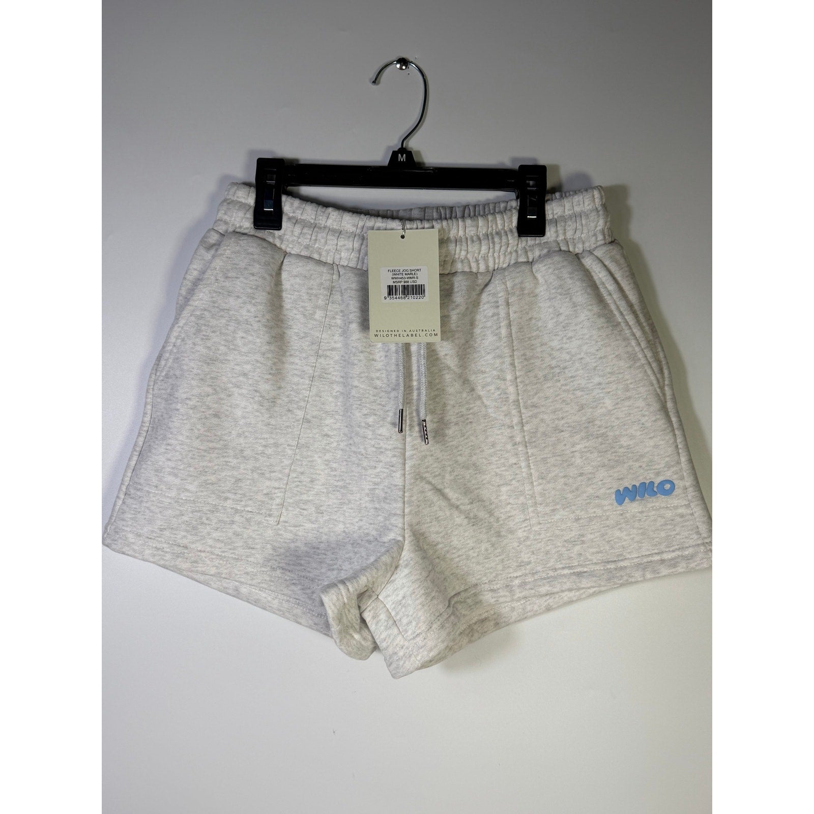 WILO Women’s fleece jog shorts in white marle, size M, casual athletic shorts with drawstring waistband and relaxed fit.