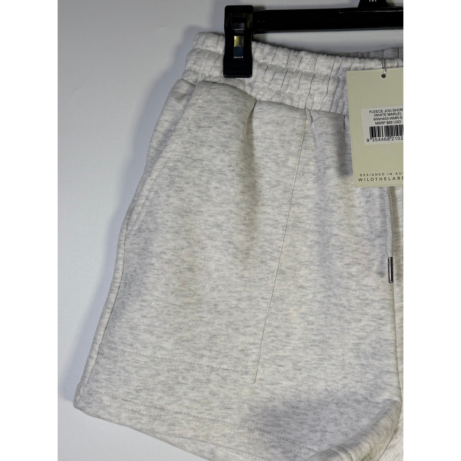 WILO The Label women's fleece jog shorts in white marle, size M, with an elastic waistband and relaxed fit.