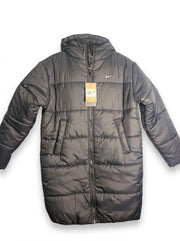 Nike Sportswear Classic Puffer Therma-FIT long hooded parka in black, women's XS jacket with insulated design and zip front.