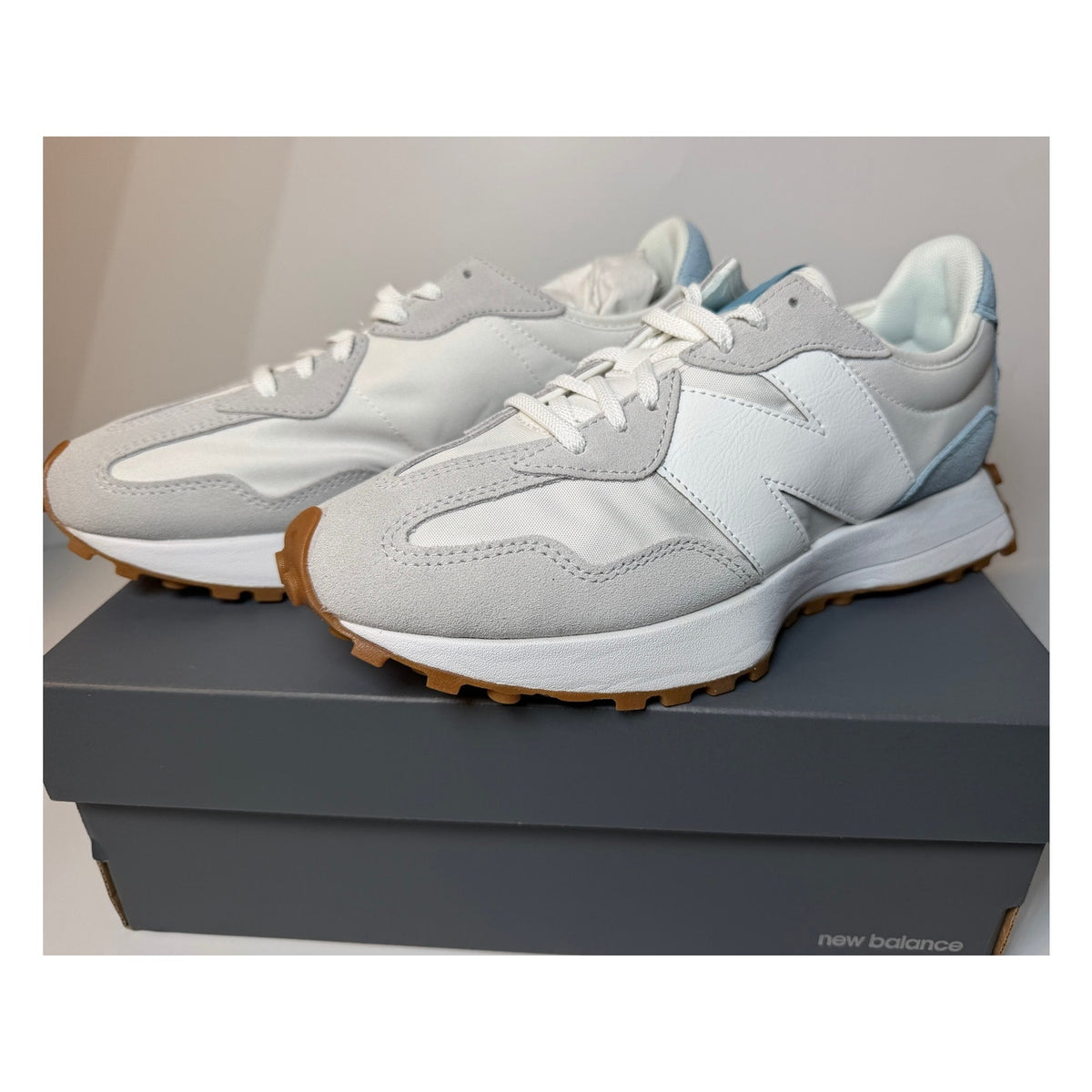 Adidas New Balance 327 sneakers in Reflection Bright Grey for women and men, featuring a stylish casual sneaker design.