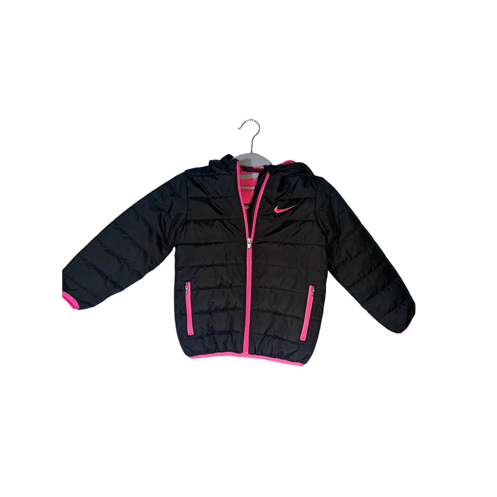 Nike toddler girls’ black and pink hooded puffer jacket, size 4T, featuring a quilted design and attached hood.