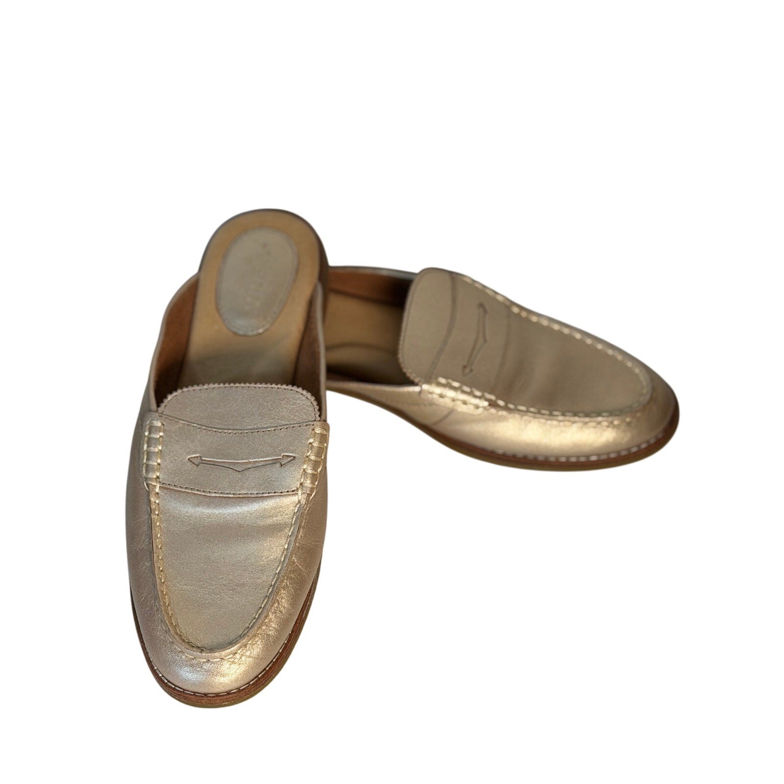 Women's Sperry Top-Sider metallic gold leather loafers, US size 8, with sleek slip-on design and stylish finish.