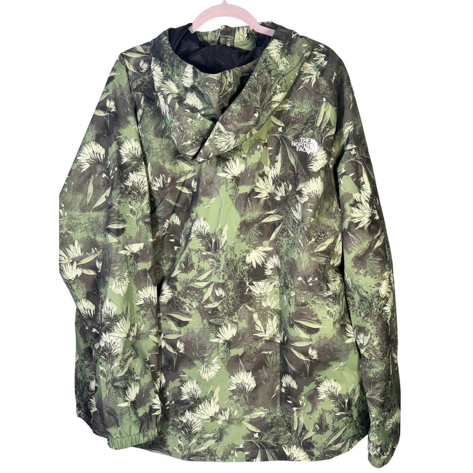 The North Face Men’s Antora Rain Hoodie in XXL Duck Green Prairie print, waterproof jacket with hood, front zipper and logo details.