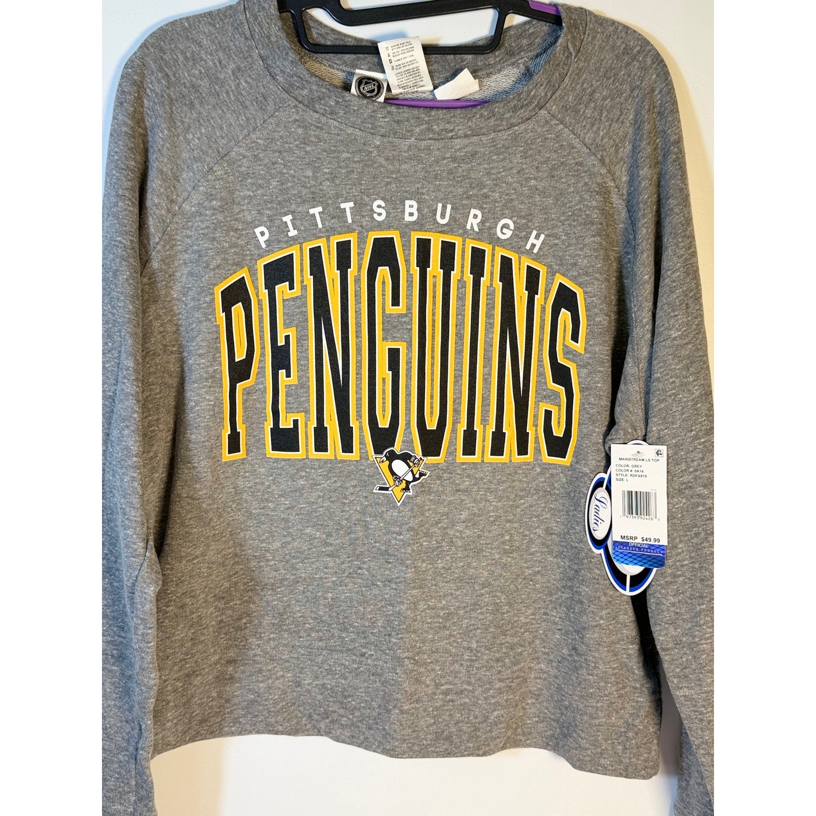 Concepts Sport Pittsburgh Penguins women's gray crew sweatshirt, large size, NHL team apparel, soft fabric, front logo design.