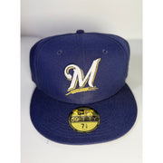 New Era Milwaukee Brewers 59FIFTY fitted cap in blue, size 7 1/8, MLB team hat, new with tags.