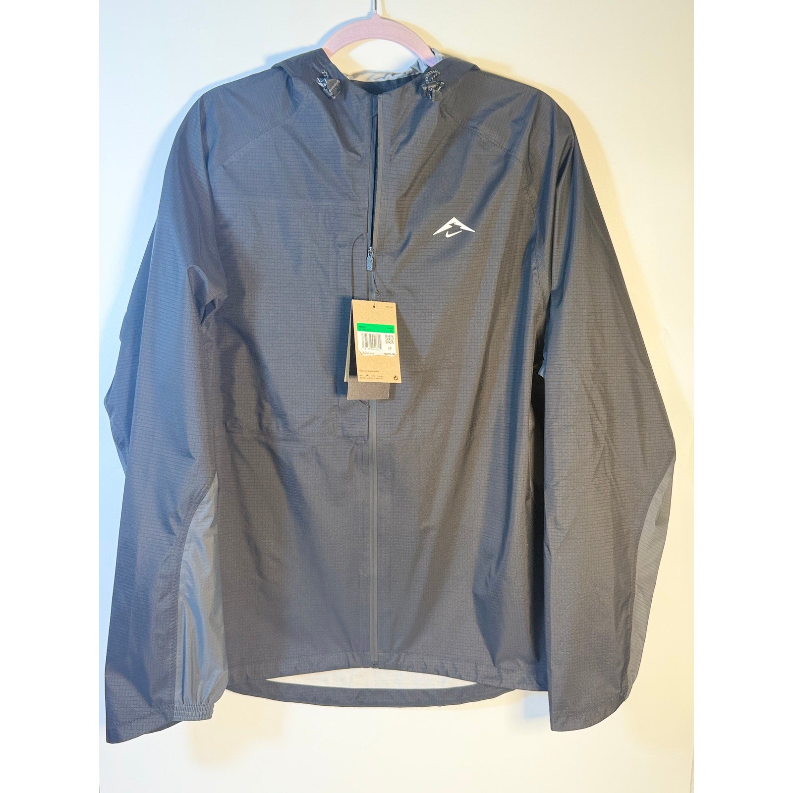 Nike men's gray Windrunner hooded jacket, full-zip running jacket in XL with Nike branding and lightweight design.
