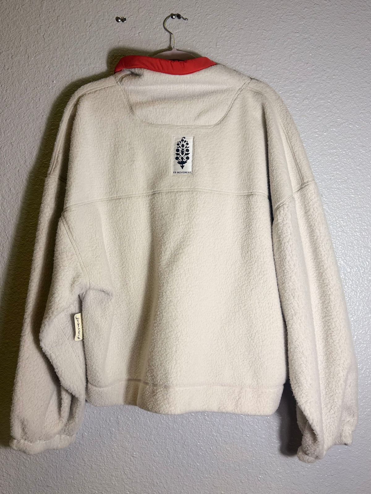 Free People FP Movement ivory fleece pullover for women, casual warm top in Tofu Combo, size M, new with tags.