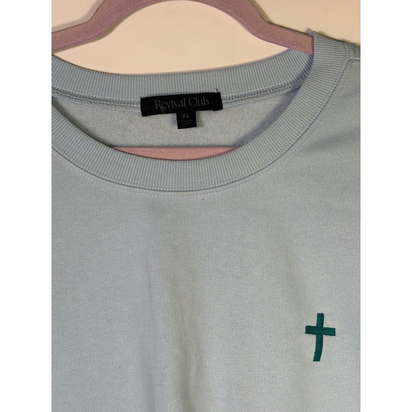 Light blue Revival Club Called and Chosen Christian sweatshirt in XL, featuring a comfortable fit and stylish design.