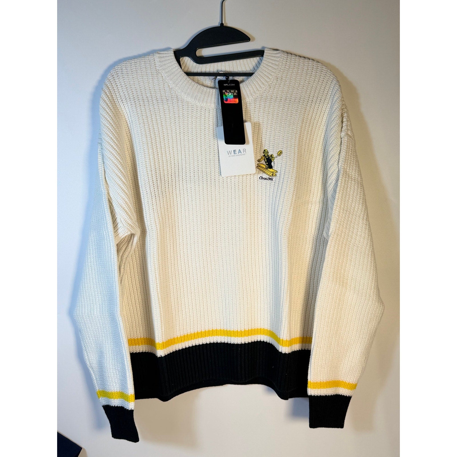Women's Pittsburgh Steelers knit sweater by Wear by Erin Andrews, featuring team logo and cozy knit fabric.