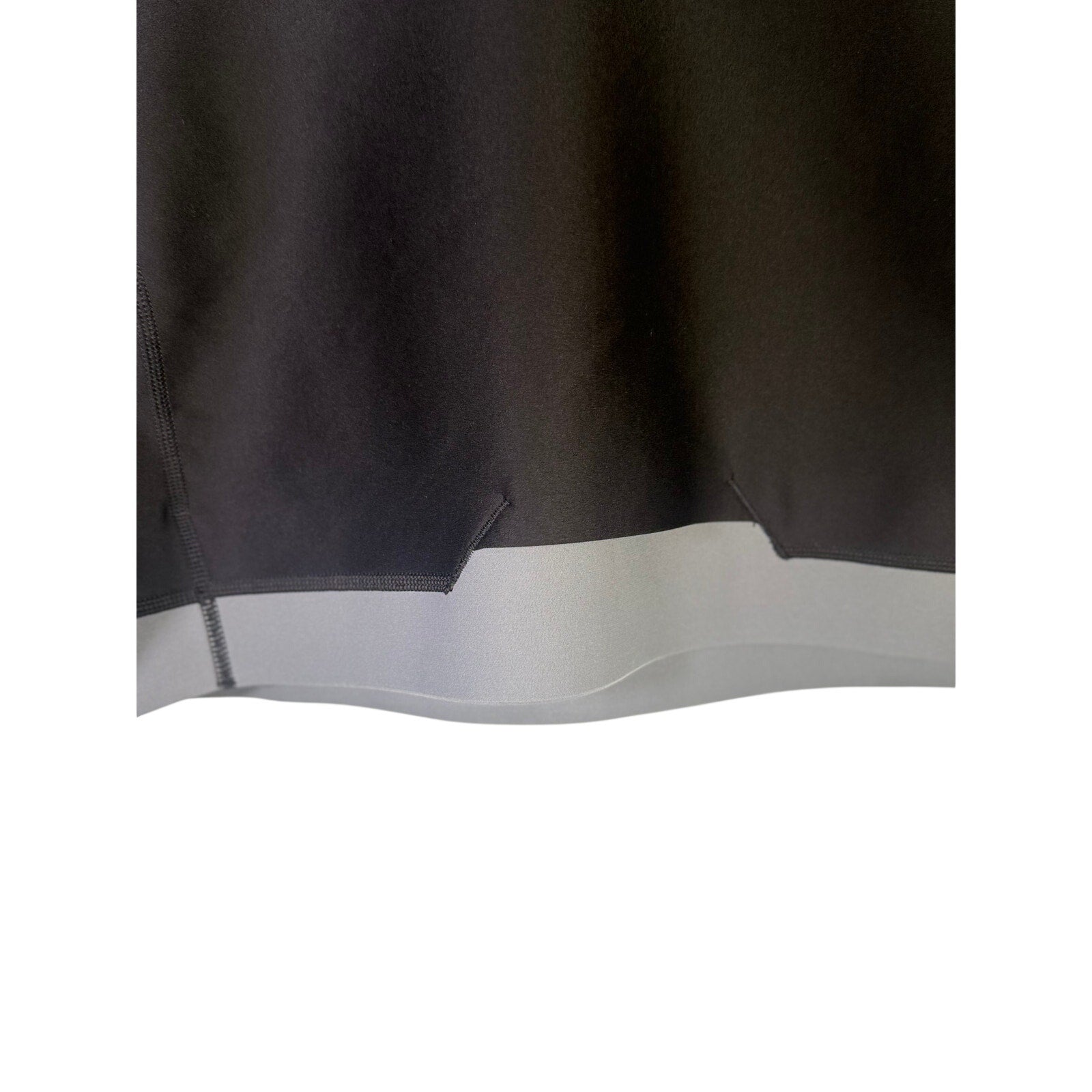 Black On Women’s Train long-sleeve crop athletic top in size XL, shown laid flat, highlighting the fitted design and athletic fabric.