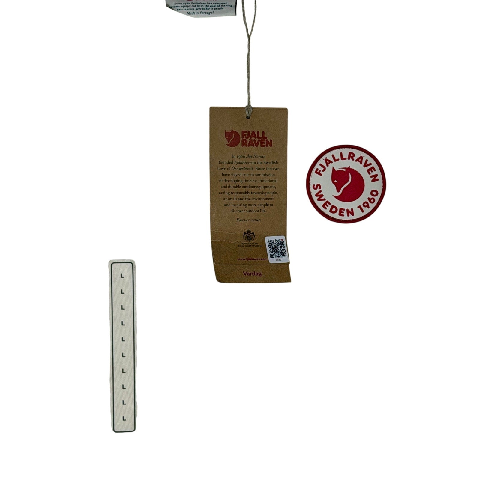 Fjällräven Vardag crewneck sweatshirt in cream red with logo, size large, new with tags, made of soft fabric.