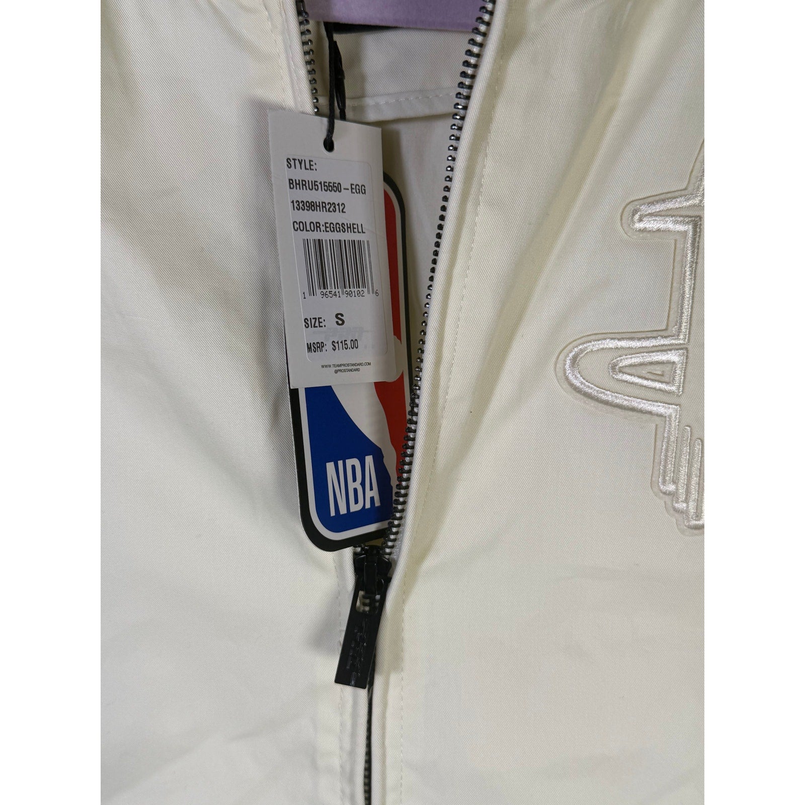 Pro Standard women’s Houston Rockets cream bomber jacket, size small, front view showing logo and stylish design.