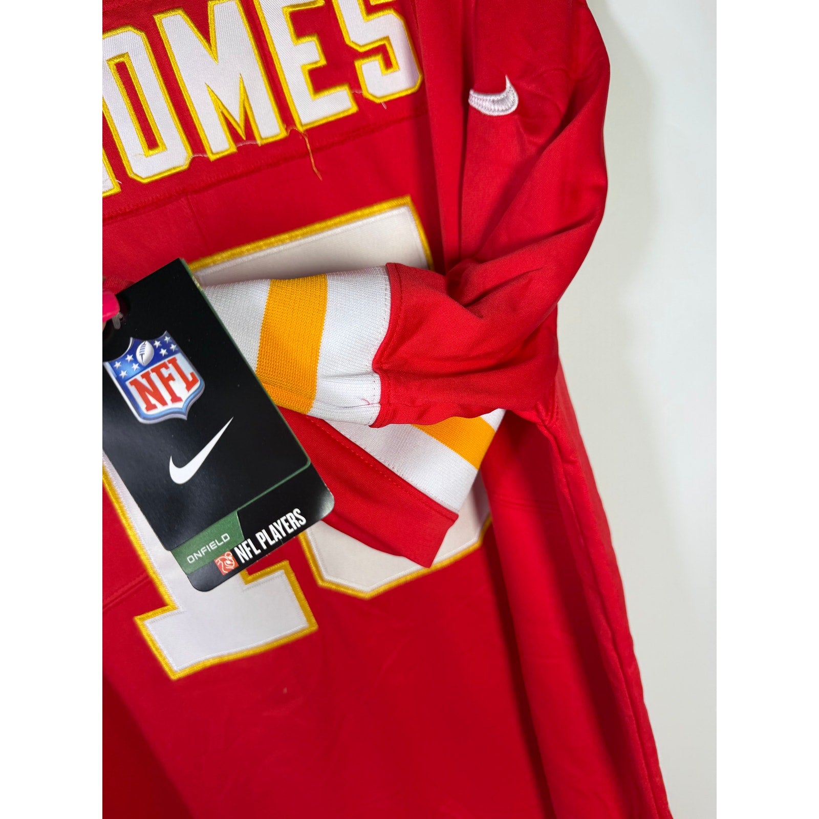 Nike NFL Kansas City Chiefs Patrick Mahomes #15 men's on-field jersey in size XXL, featuring team logo and player number on the front.
