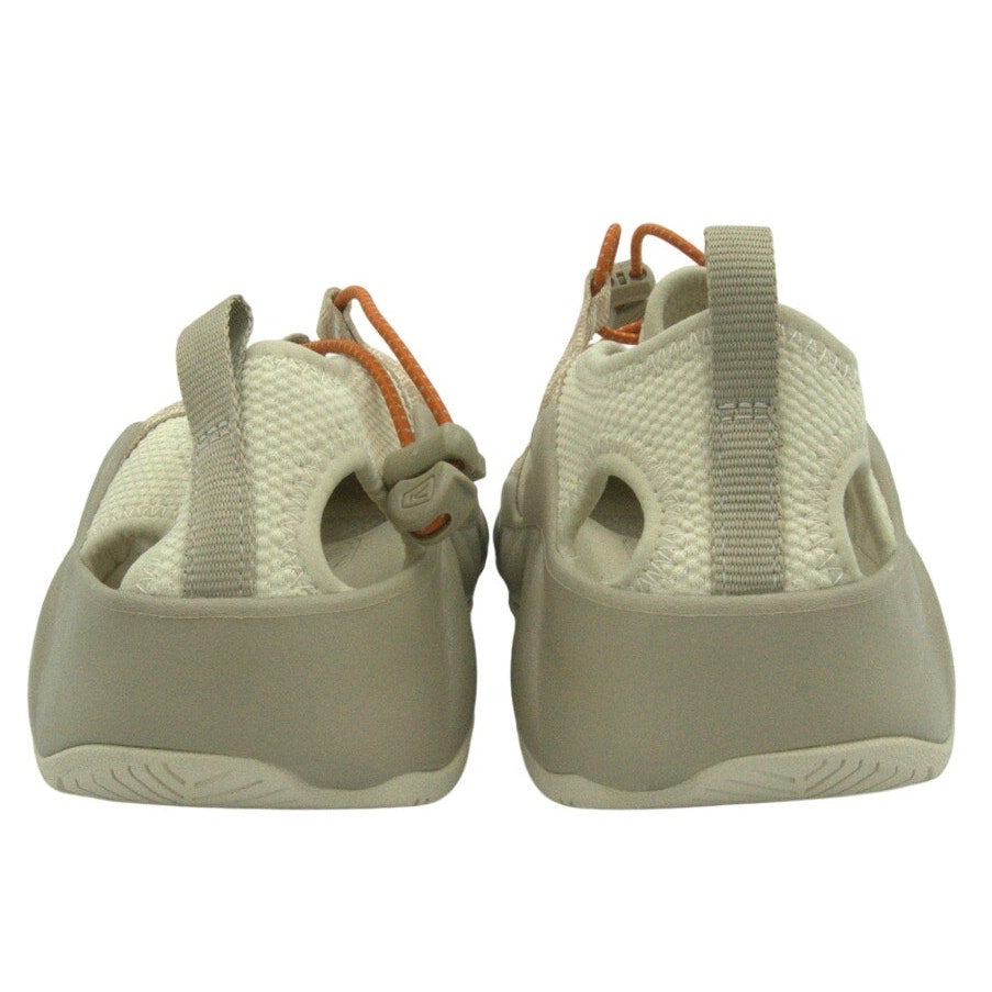 Keen Whisper women’s closed-toe hiking sandals in US 8.5, new with no box, featuring durable straps and rugged sole.