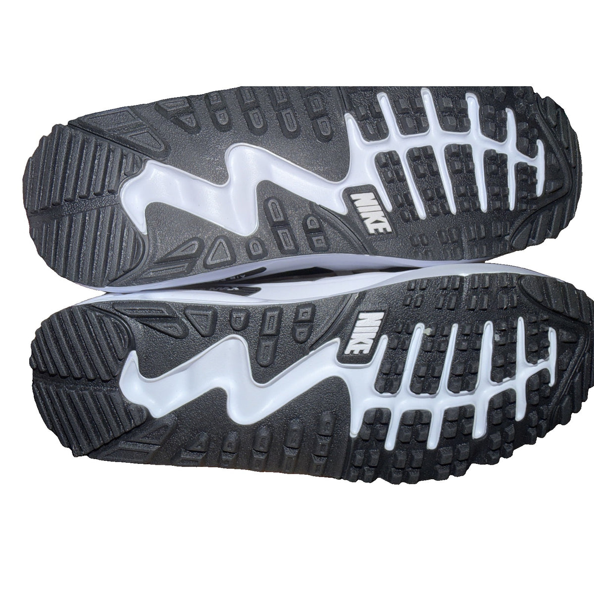 Nike Air Max 90 G golf shoes in white and black, men's size 4 / women's 5.5, new without box, showing side and top view